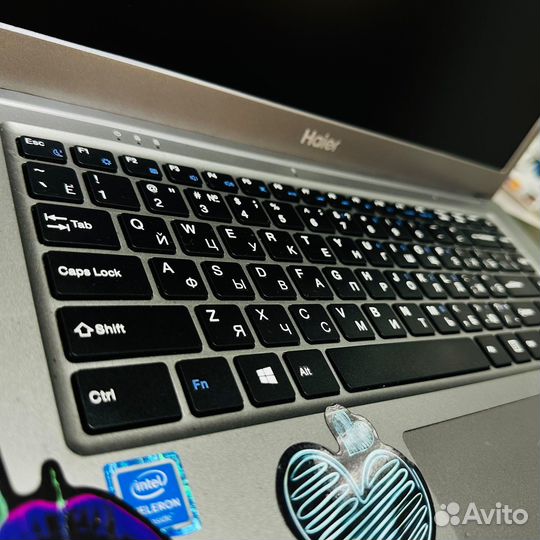Ноутбук Haier U1530EM