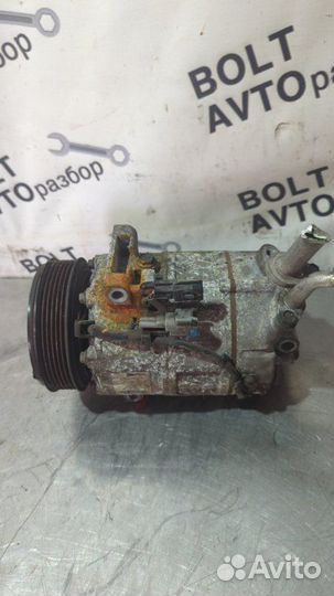 Компрессор кондиционера Nissan Serena NC25 MR20DE