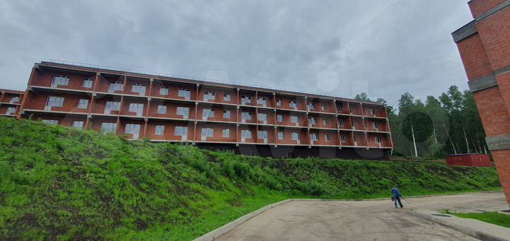 1-к. квартира, 52 м², 1/3 эт.