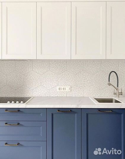 Кухни в новостройку с антресолями