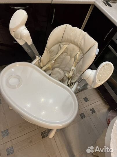 Детский стульчик для кормления