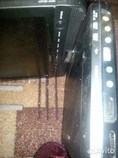 Портативный DVD проигрыватель