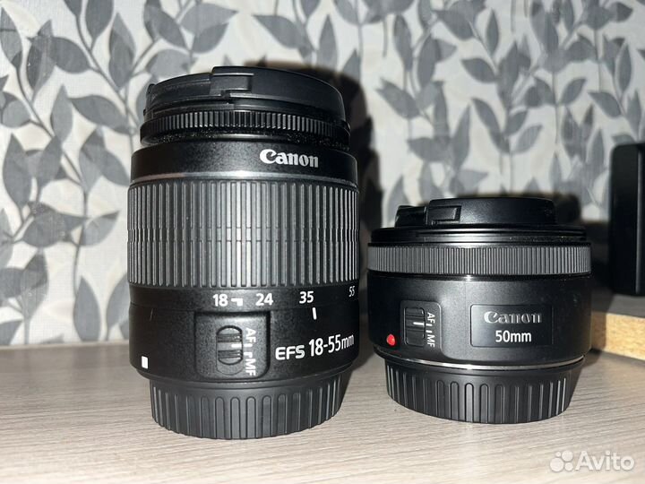 Зеркальный фотоаппарат Canon 1300D