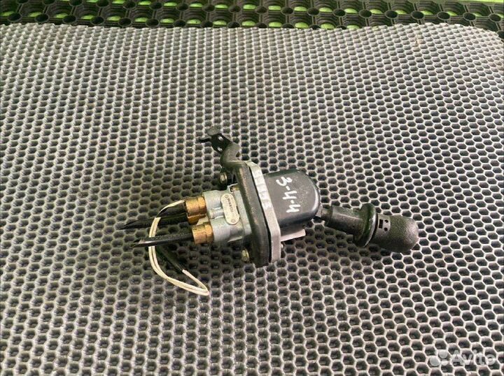 Кран стояночного тормоза KAMAZ 5490-S5