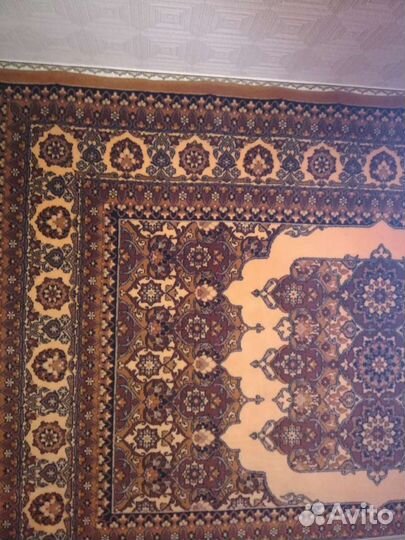 Ковер шерстяной