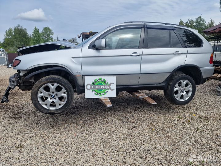 В разборе BMW X5 E53 M54B30 АКПП 2002год