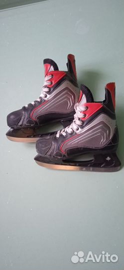Коньки хоккейные