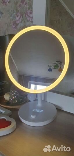 Зеркало настольное с подсветкой для макияжа