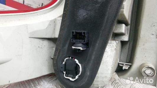 Фонарь задний правый renault scenic 3 (DNT01MY01)