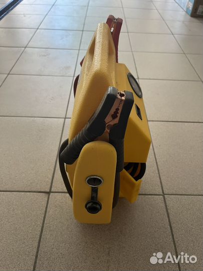 Пускозарядное устройство для автомобиля