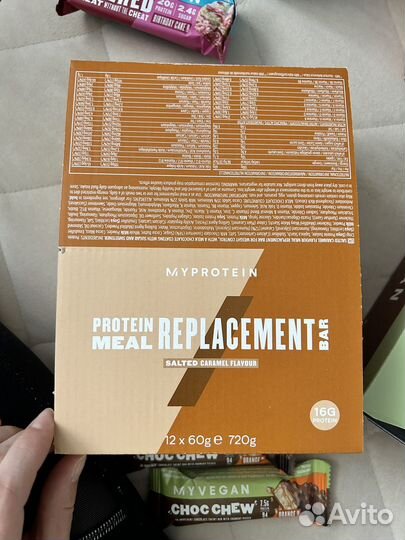 Протеиновые батончики Myprotein 85 штук