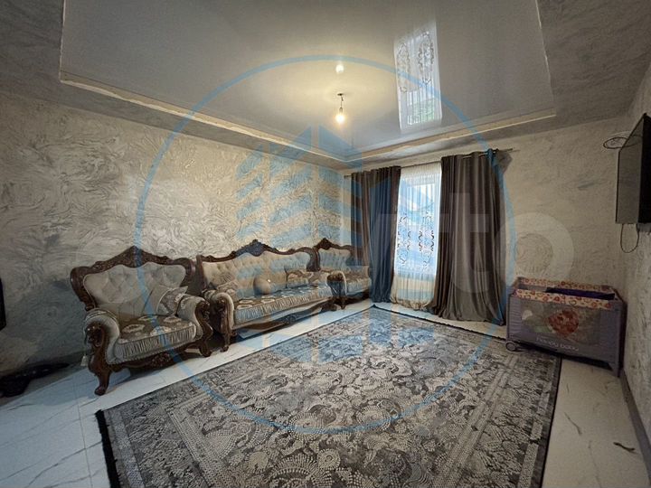 Дом 175,2 м² на участке 4,1 сот.