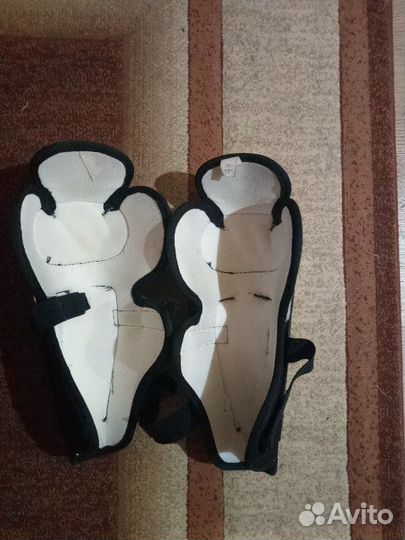 Хоккейные щитки