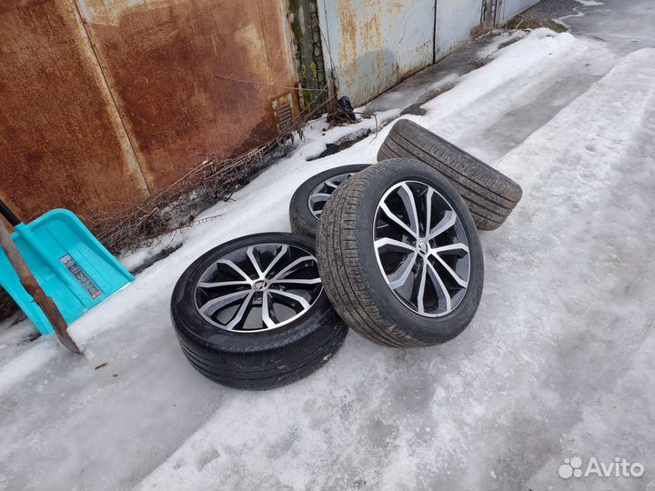 R17 Hawk Диски с резиной skoda wv