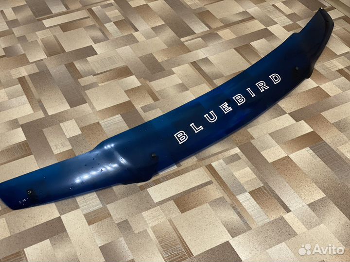 Дефлектор капота Nissan