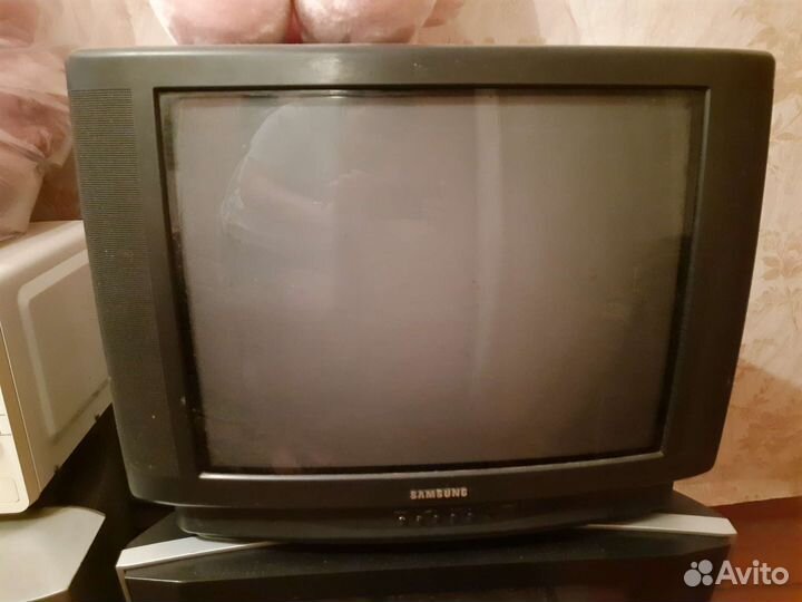 Телевизор samsung (работает)