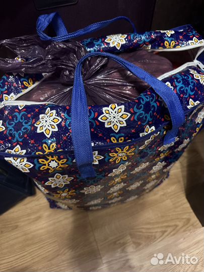 Сумка женских вещей