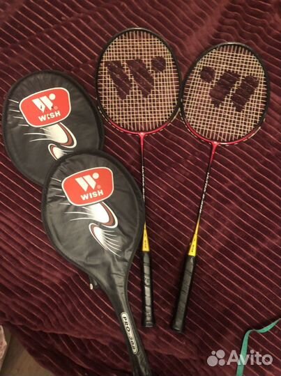 Ракетка для бадминтона