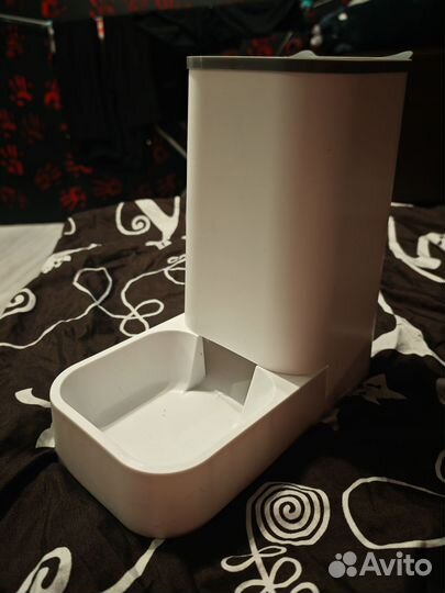 Кормушка для животных