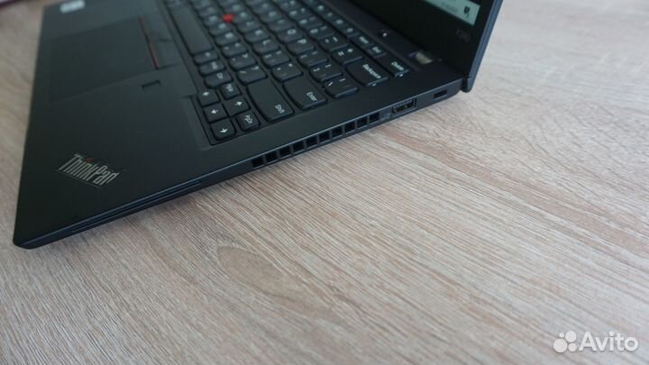 Lenovo Thinkpad x390 i5-10210u 8/256 FHD/IPS