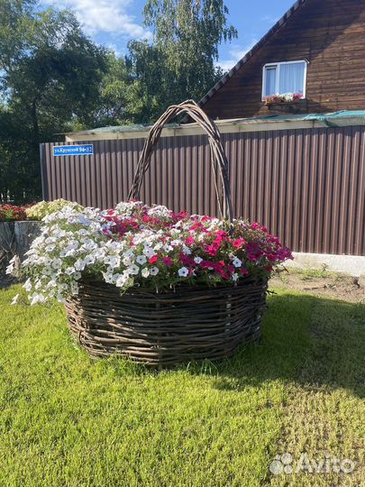 Клумба-корзина