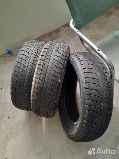 Bridgestone Blizzak Revo1 15/65 R15