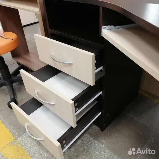 Компьютерный стол Грета-7