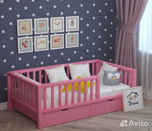 Кроватка для малыша сингл из натурального дерева в