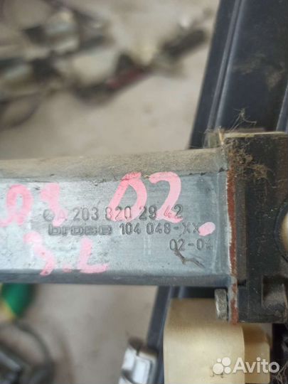 Стеклоподъемник электрический задний левый Mercede