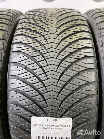Goodyear Vector 4Seasons Gen-2 225/55 R17