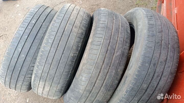 Michelin Primacy 3 215/65 R17 99V