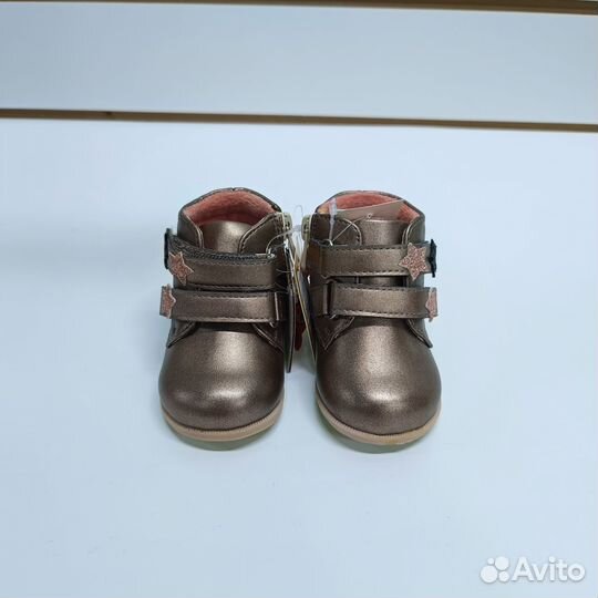 Новые ботинки для девочки Сказка, р. 22