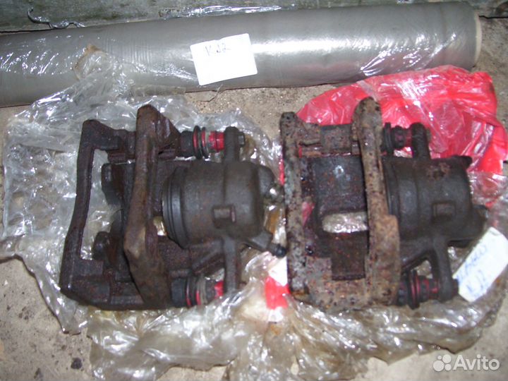 Ниссан микра К 12 суппорт