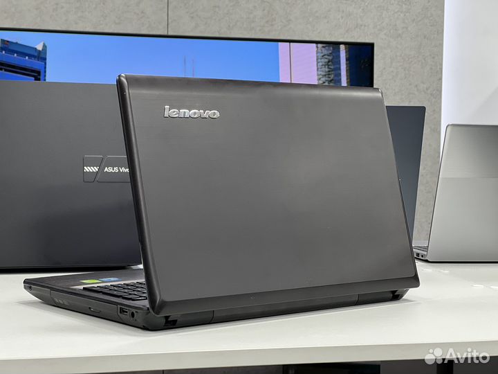 Шустрый ноут 8G озу SSD256g GeForce 2G Металл