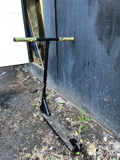 Трюковой самокат tech team voodoo