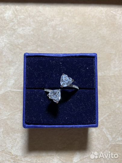 Swarovski кольцо 18,5