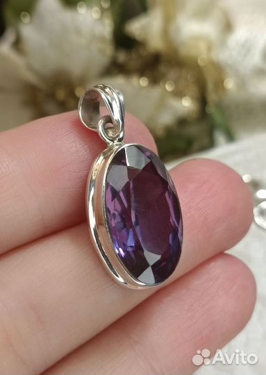 Кулон с александритом