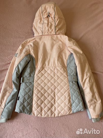 Горнолыжная куртка женская