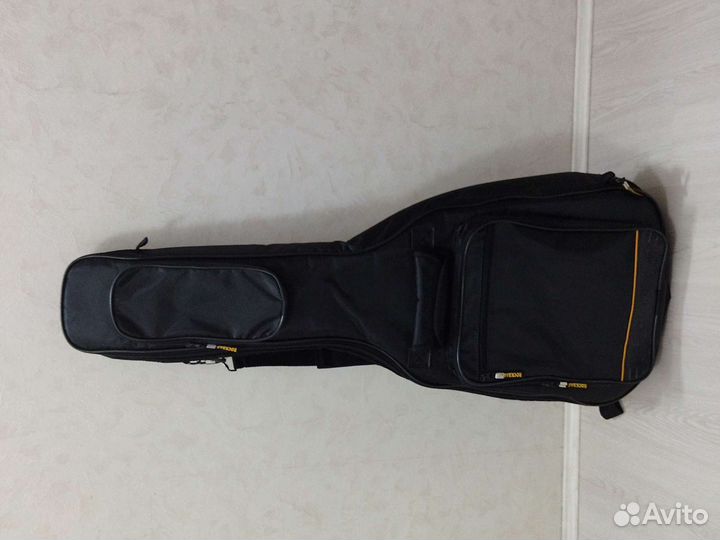 Чехол на гитару