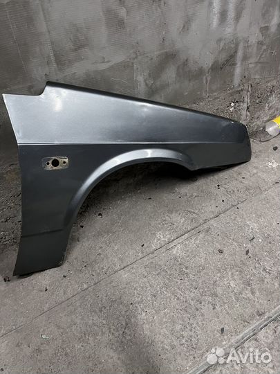 Правое крыло ваз 21099