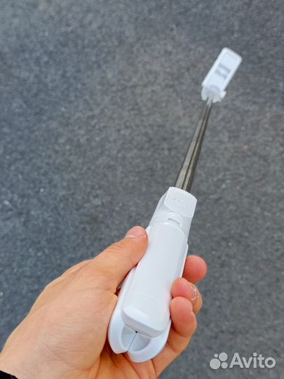 Штатив для телефона с пультом / Селфи палка