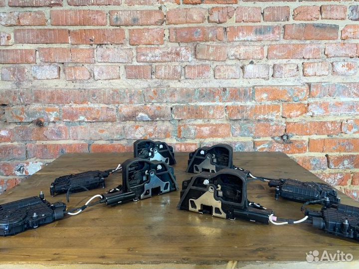 Доводчик двери Bmw 5 F10 N55B30 2011