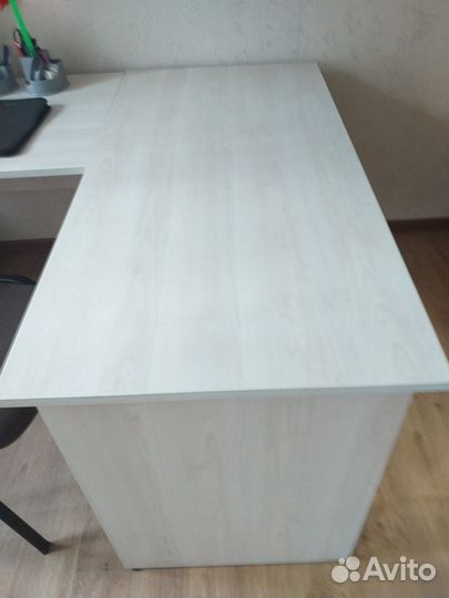 Офисная мебель,стол,стул,шкаф для документов