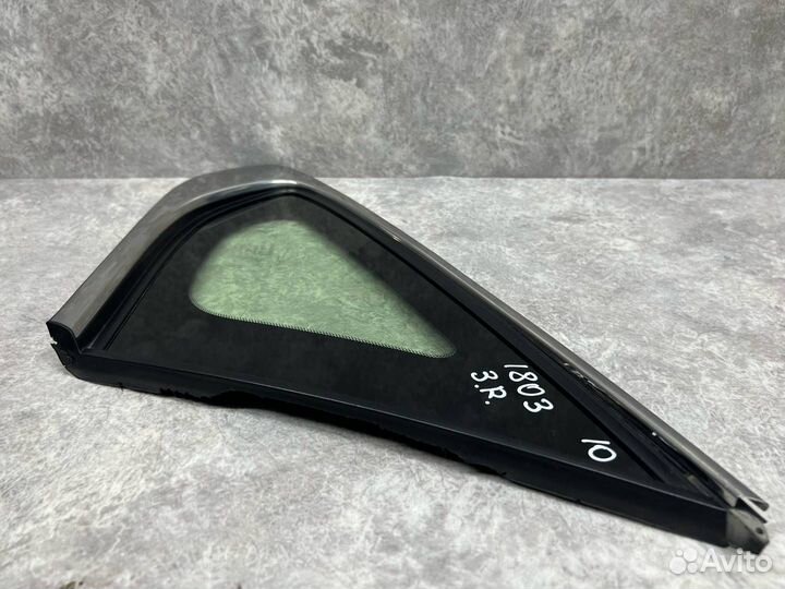 Стекло кузовное заднее правое Nissan Almera G15