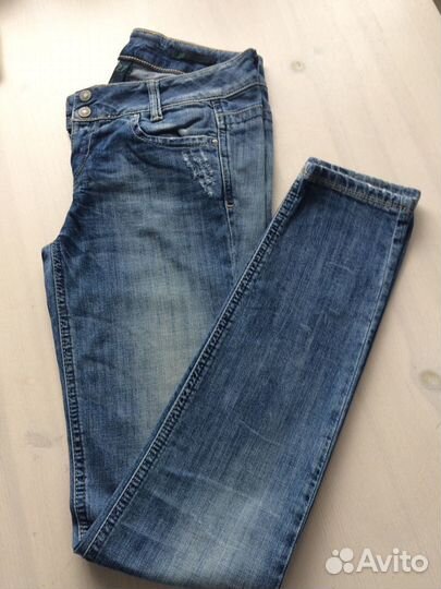 Джинсы женские