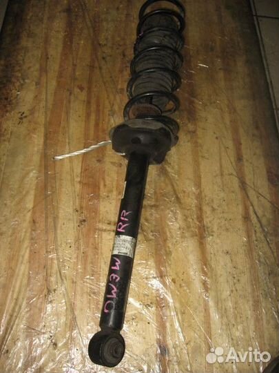 Стойка зад mazda DW3W demio 96-02 контракт лево/пр