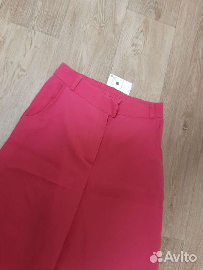 Брюки новые р 40-42