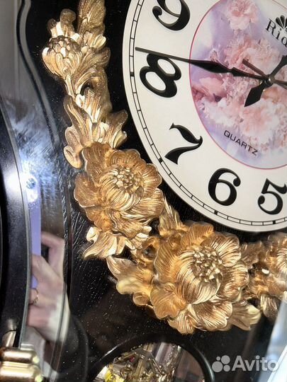 Часы старинные настенные с каруселью и зеркалом