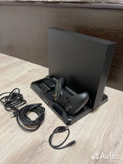 Xbox ONE X black 1TB