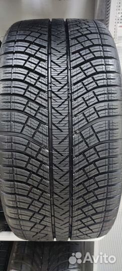 Michelin Pilot Alpin 4 225/45 R18 95V